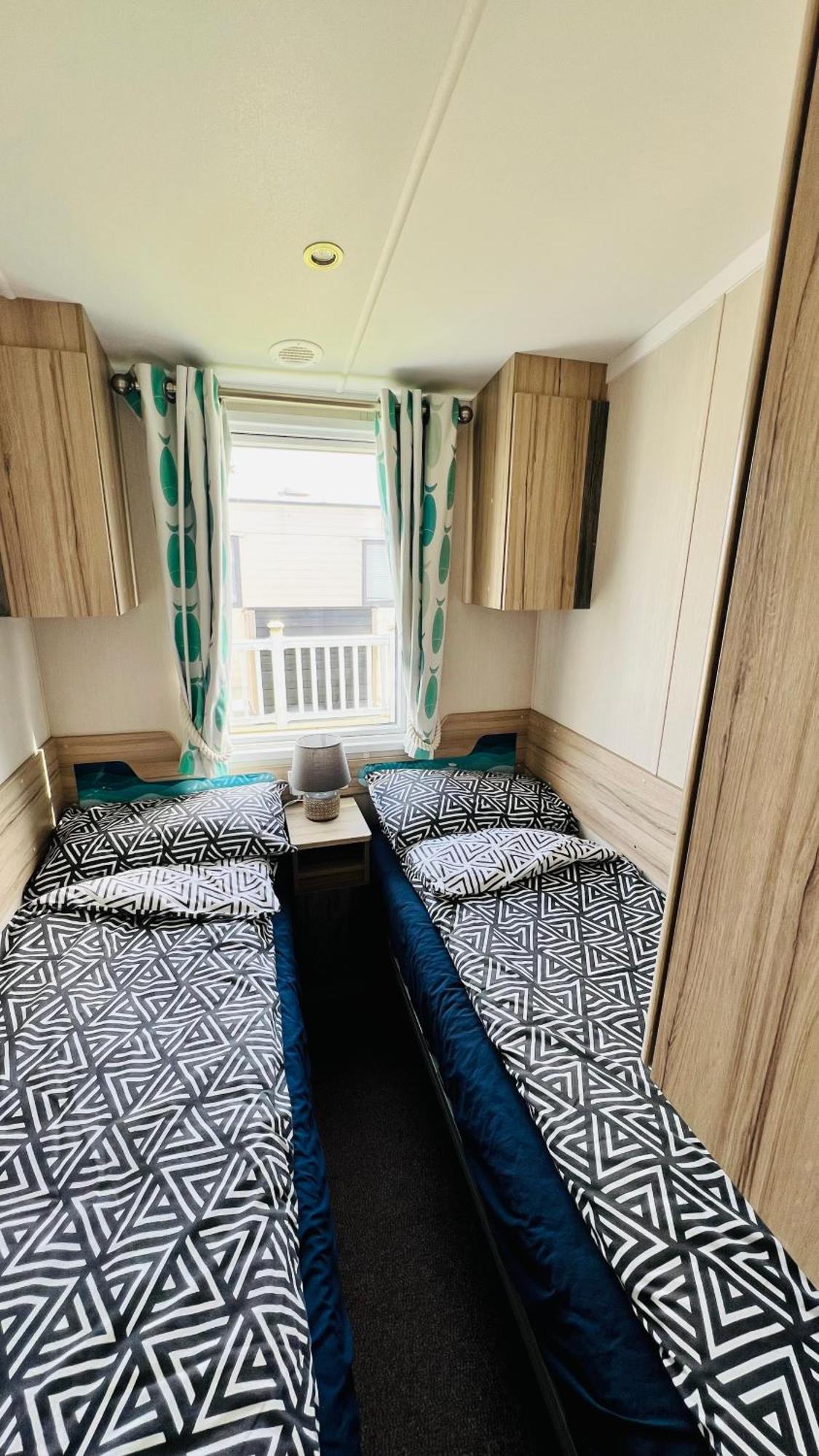 Meliden Luxurious Caravan In Lyons Holiday Park Rhyl מראה חיצוני תמונה